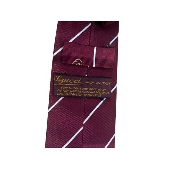 Vintage Gucci 100% SILK Neck Tie Mens Red And White EUC Striped Made in Italy - Picture 3 of 3